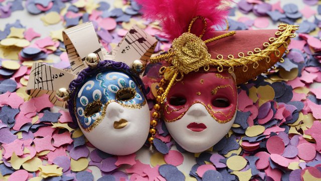 Maschere Carnevale per adulti: idee e consigli