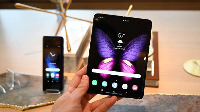 samsung galaxy fold vodafone