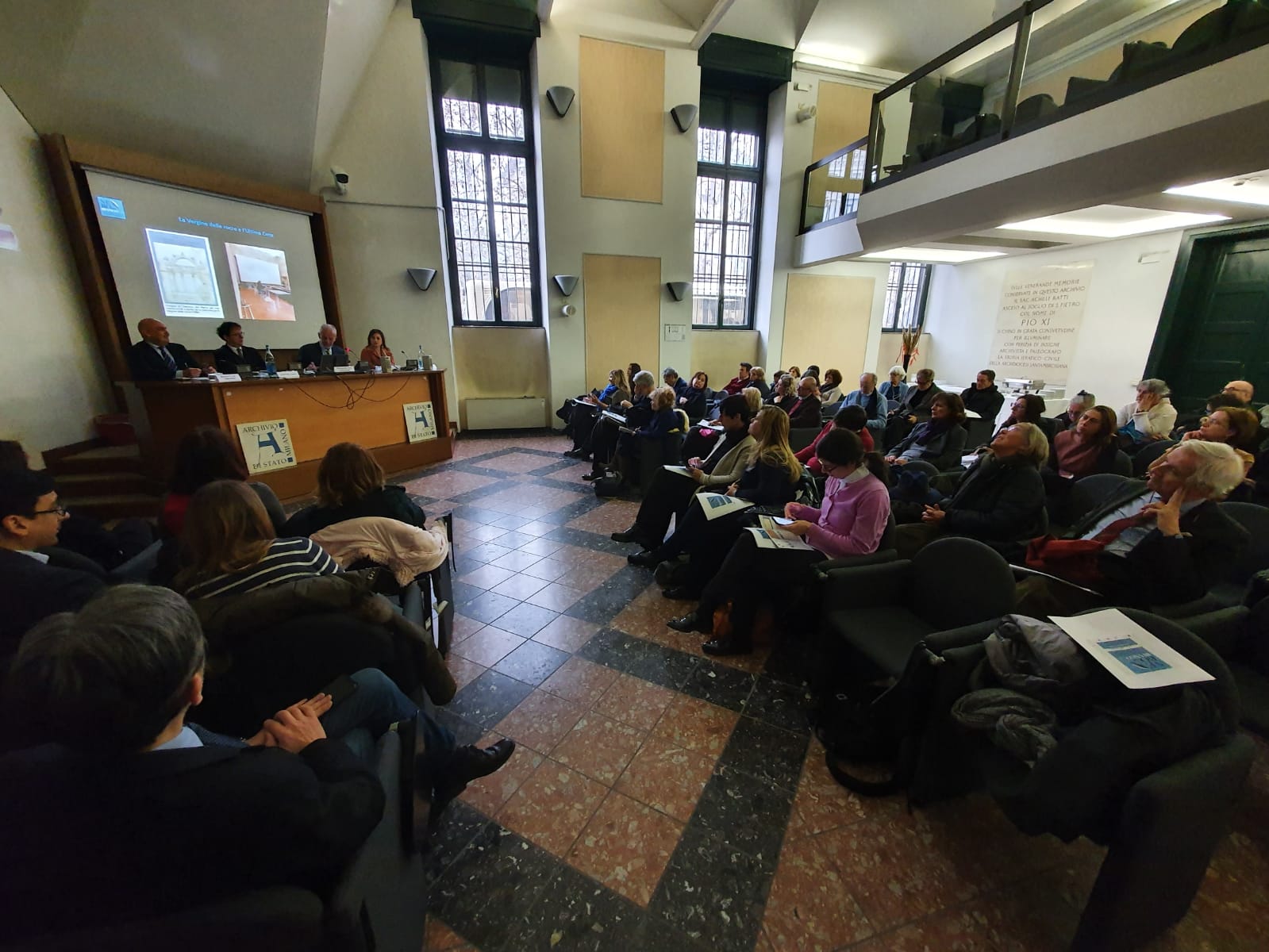 Sala conferenza stampa archivio di stato milano