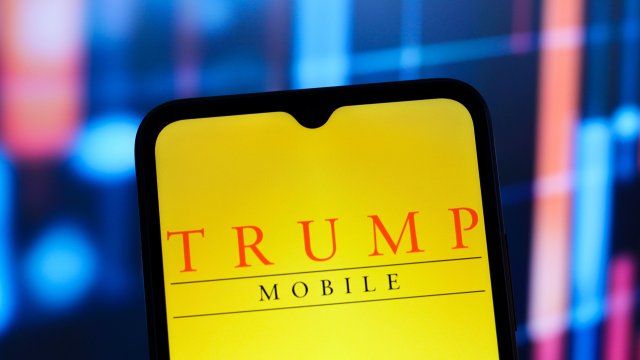 trump mobile phone