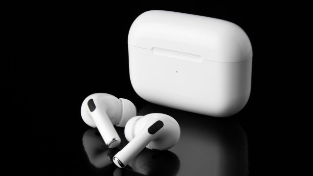 AirPods