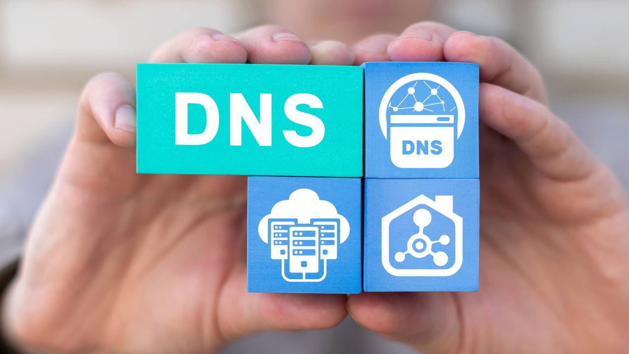 DNS