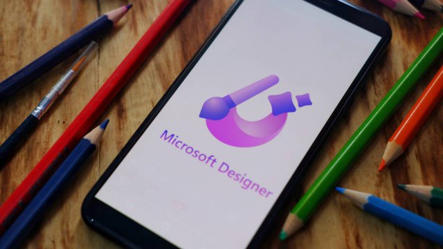 Microsoft Designer su smartphone