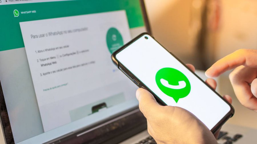 Whatsapp su smartphone e computer
