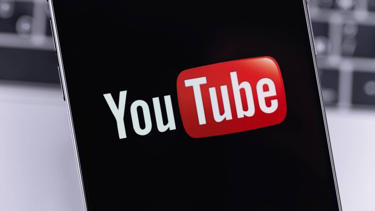YouTube YouTube