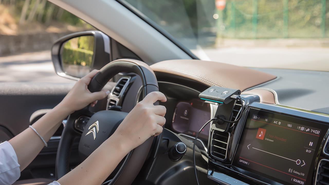 Echo Auto,  porta l'assistente digitale Alexa nelle automobili - Il  Fatto Quotidiano